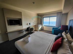 ZEN88 ESPLANADE: Hotel Suite w/ Ocean/Sunset Views, Darwin